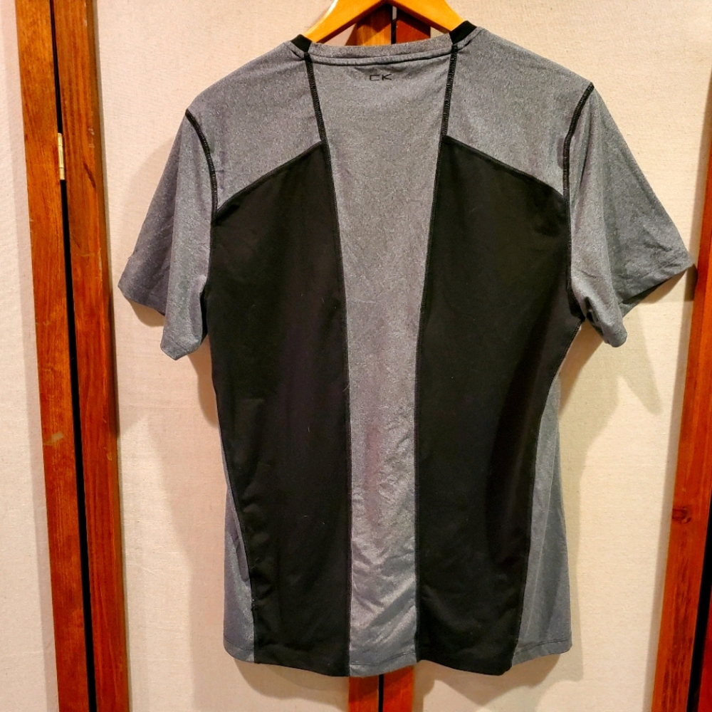 CALVIN KLEINMens Performance Active wearShirt